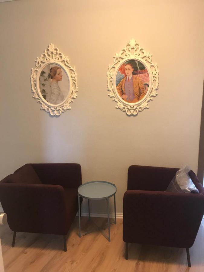 Tm Aparts Dortmund Exterior foto The interior of the waiting room at the clinic