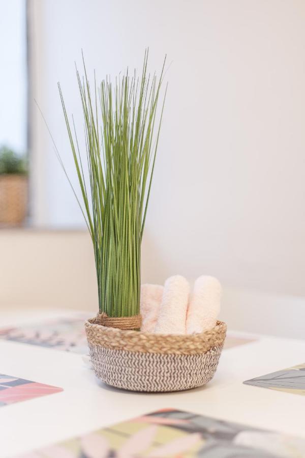 Tm Aparts Dortmund Exterior foto A bamboo grass